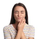 WHAT CAUSES A SORE OR BUMPY TONGUE?
